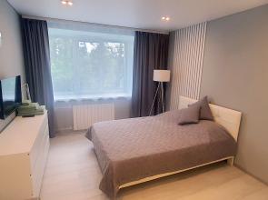 Na Leningradskoy Naberezhnoy Apartments