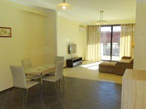 Uluchshennyye nomera s odnoy spal'ney i vidom na more Apartments