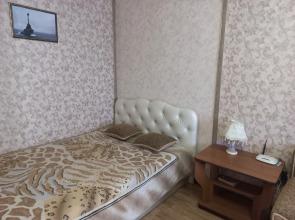 Na Ulitse Akademika Krylova 7 Apartments