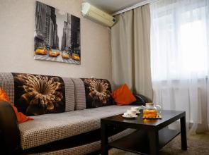 Flat Na Ulitse Astrakhanskaya 15a