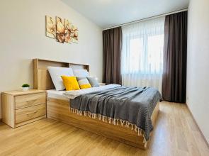 Uutnaya Evro-dvukhkomnatnaya u Naberezhnoy Flat