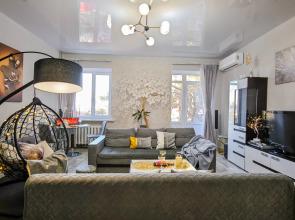 Led i Plamya v Samom Serdtse Sevastopolya Flat