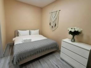 Uyutnaya Dvukhkomnatnaya So Svezhim Remontom Flat