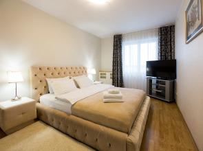 4-komnatnye HomeApart Storozhovskaya, 8 Apartments