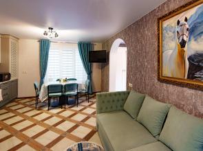 V Istoricheskom Tsentre Goroda Private House