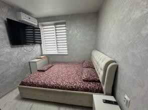 Studiya S Dzhakuzi Flat