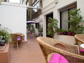 Jardinets Guest House