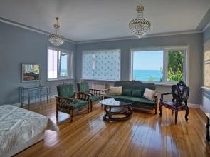 YaltaVoyage Guest House