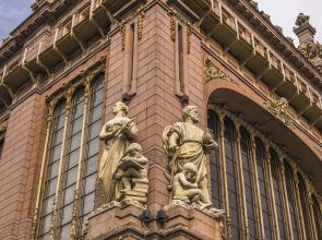 Elitnye Apartamenty V Tsentre Zolotogo Treugolnika Apartments