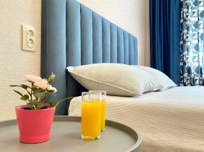 Apartamenty Uyutnaya Dvukhkomnatnaya Kvartira S Razdelnymi Spalnyami V Tsentre