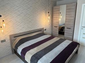 Svetlaya yevrodvukhkomnatnaya Flat