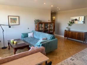 kvartira s vidom v centre Petergofa Apartments