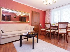 Semeynye Na Rakovskoy 27 Apartments