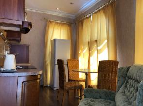 Royal Nikita Apartments 3