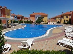 S Lisoy V Sevastopole Apartments