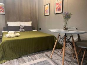 Na Yekaterininskoy Ulitse 122 Flat