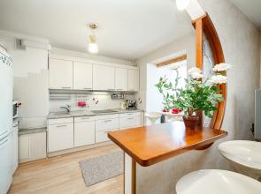 Tryokhkomnatnye  GALLERY Minsk Apartment with balcony on Melnikayte