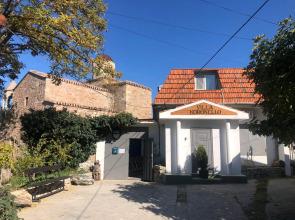 Koronello Guest House