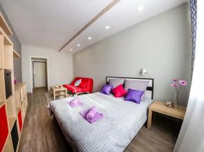 Na Ulitse Fridrikha Engelsa Flat