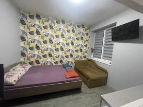 Na Ulitse Verkhnenolnoy 21 Flat