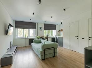 S Dizaynerskim Remontom Na Krasnoy Flat