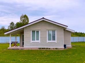 Semenovskaya 3 Private House