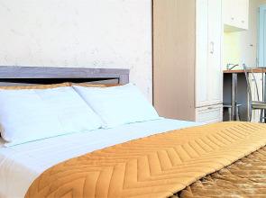 Studiya S Dvorikom V Plyazhnoy Zone Flat