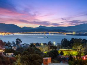 Long Beach House Apartments