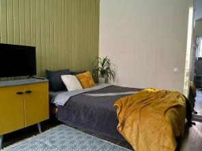 V Petergofe U Zaliva Flat