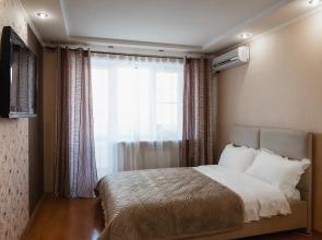 DeNoch na Ussuriyiskom Bulvare Flat