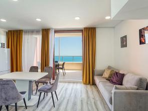 180 A Lyuks s Vidom na More Apartments