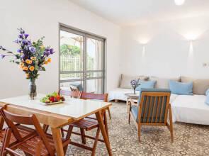 Terrace & View On Dallal Square By Feelhome Apartments