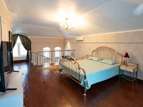 Po Ulitse Buachidze Private House