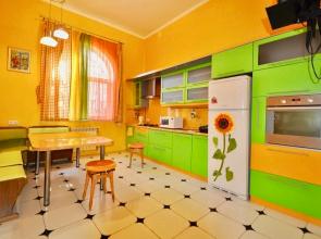 Na Polikurovskoy Ulitse 1 Apartments