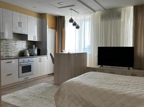 Svetlaya Studiya V Tsentre Goroda Apartments