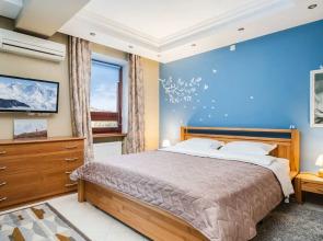 Chetyrekhkomnatnye Apartments