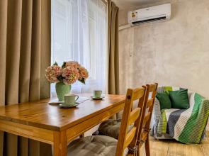 V Tsentre Goroda Flat