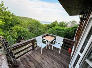 Studiya S Sovremennym Interyerom Flat