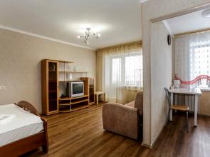 1-Komnatnaya Kvartira na Pr. Oktyabryskiy 40 Apartments