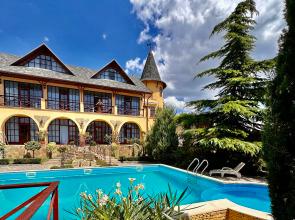 Kamelot Living quarters