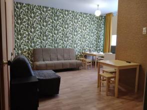 House on Melnova 6 Apartments