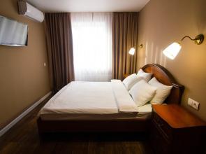 Golden Shar Na Revolyutsionnoy Apartments 5