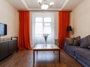 2kh Komnatnaya Uyutnaya Ryadom S Vokzalom Flat