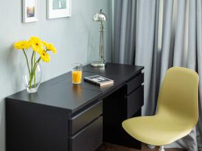 Na Naberezhnoj Sevastopolya Apartments