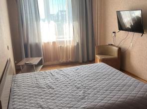 Ryadom S Tamozhney Flat