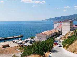 Zhemchuzhina Guest House