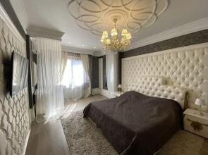 Raduzhnaya 10 Apartments