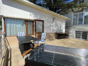 Trekhkomnatny Na Ulitse Tolstogo 5 Private house