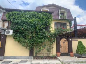 Chetyre sezona na Korolenko 8 a