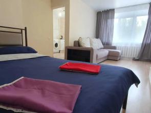 Na Ulitse Karla Libknekhta 17 Flat